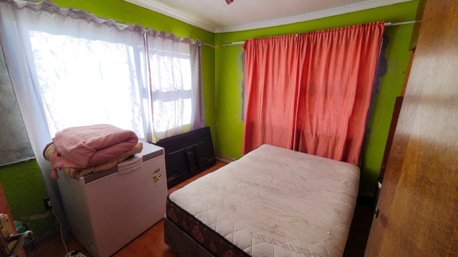 5 Bedroom Property for Sale in Kleinvlei Western Cape